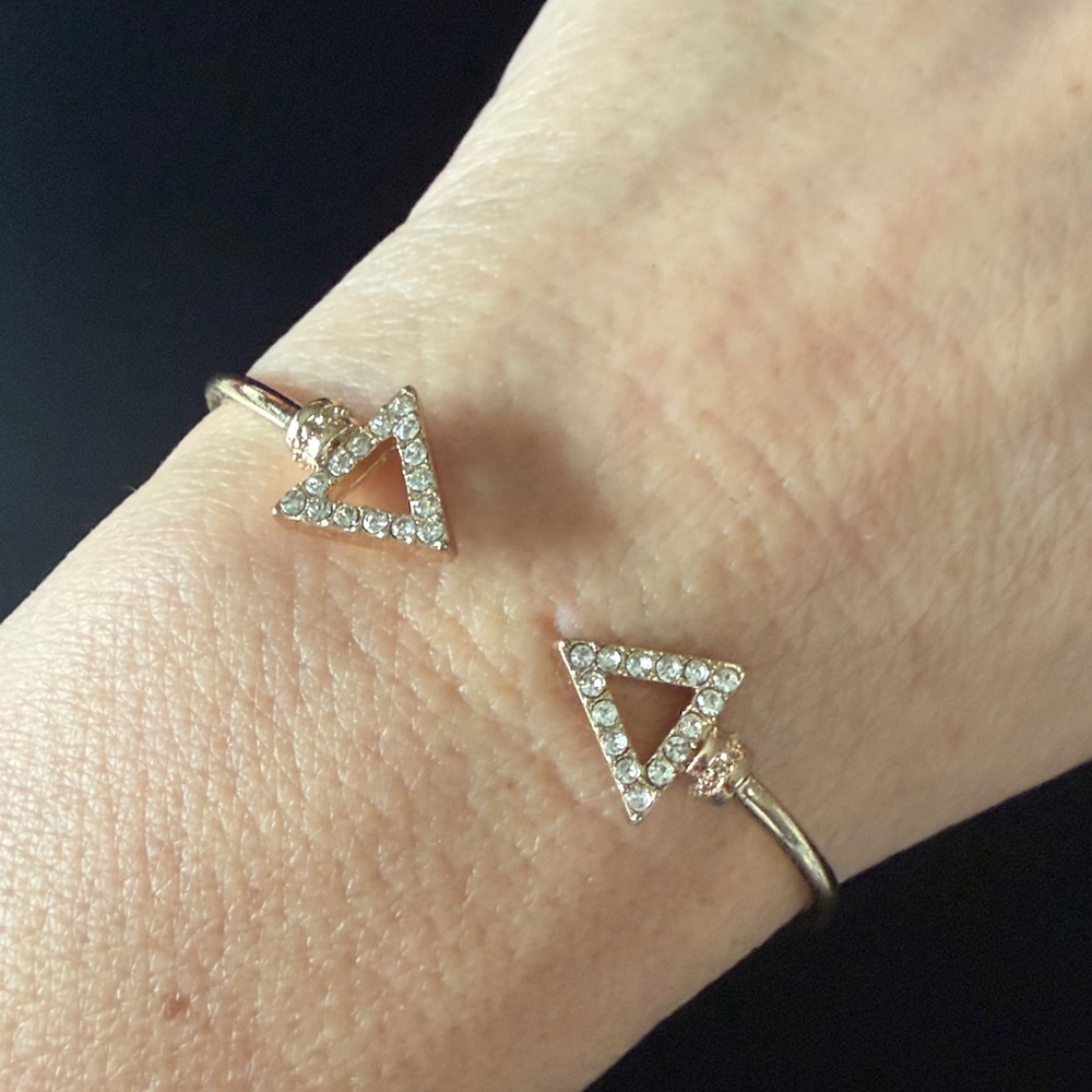 Elegant Gold Triangle rhinestone Bracelet